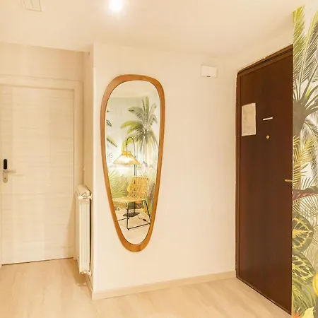 Dafne Wonderful With Terrace Apartment